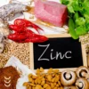 Naturalne źródła cynku – orzechy i nasiona.