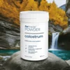 Colostrum (siara bydlęca) Formeds - najwyższa jakość składników aktywnych, opakowanie na tle wodospadu