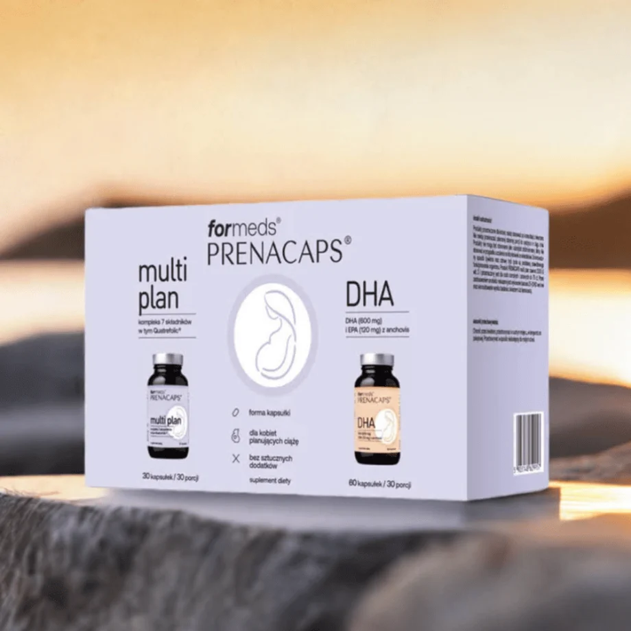 PRENACAPS multiPLAN + DHA – zestaw z Quatrefolic®, koenzymem Q10 i kwasami omega-3 na tle zachodzącego słońca – harmonia zdrowia w przygotowaniu do macierzyństwa