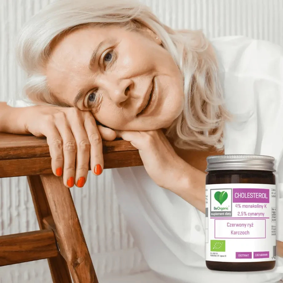 Cholesterol beorganic na tle dojrzałej kobiety