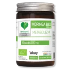 Metabolizm moringa od beorganic na bezbarwnym tle