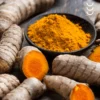 Korzeń kurkumy , jako składnik podstawowy suplementu diety curkumin i ginger bio herbs