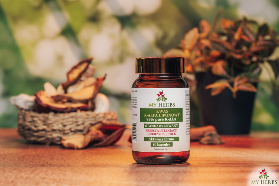Kwas r-alfa liponowy my herbs ze sklepu 3 filaryzdrowia na drewnianym stole