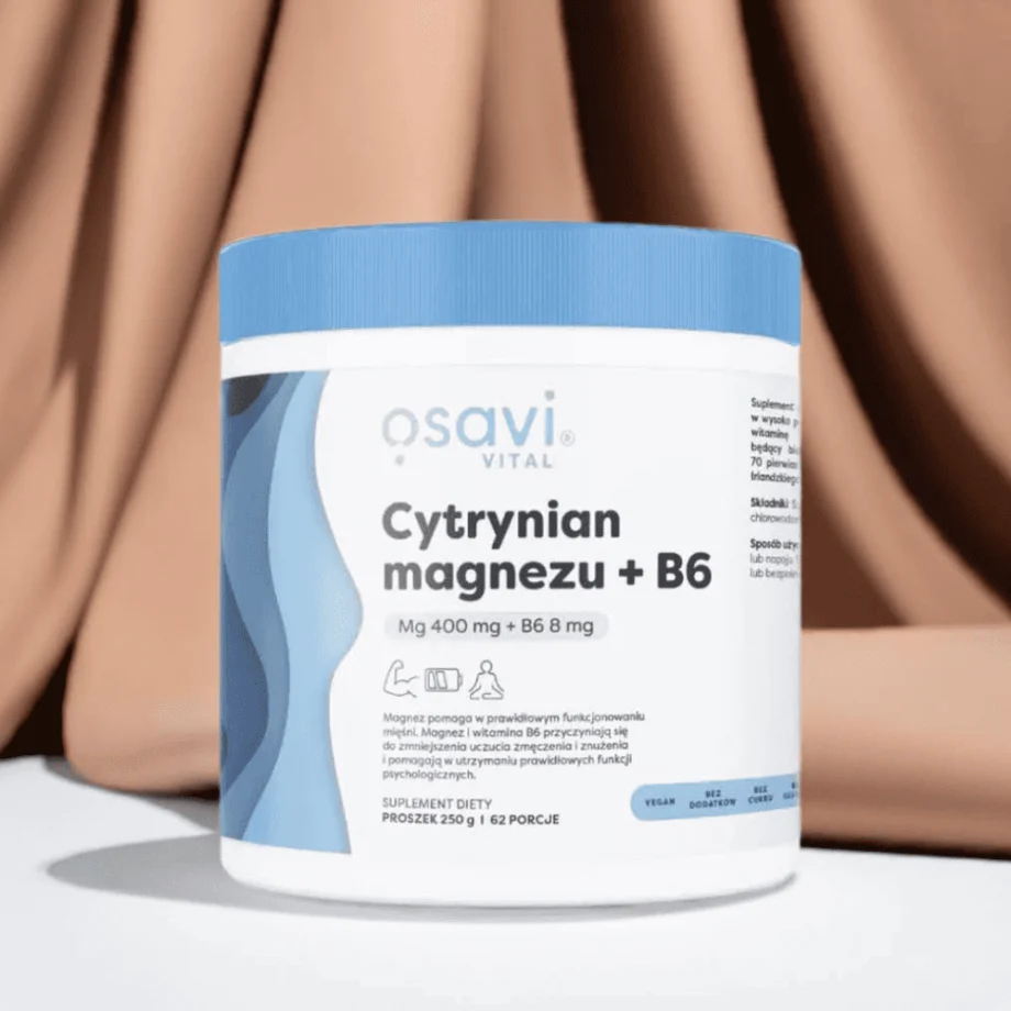 Magnez w opakowaniu na tle brązowej zasłony