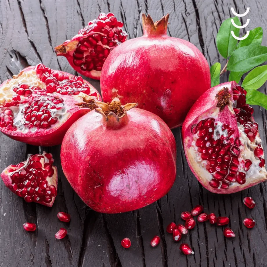 Świeżo zerwany owoc granatu jako składnik suplementu ektrakt z granatu z liposomalną witaminą c