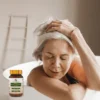 Dojrzała kobieta z suplementem diety kwas r-alfa liponowy od bio herbs